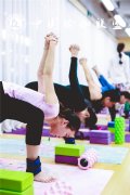 学习瑜伽经络减肥教练有哪些法子？好好学3个减肥步骤！